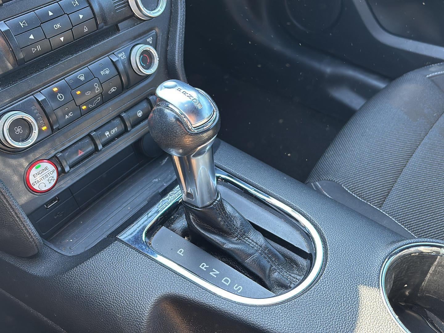 2015 Ford MUSTANG Base