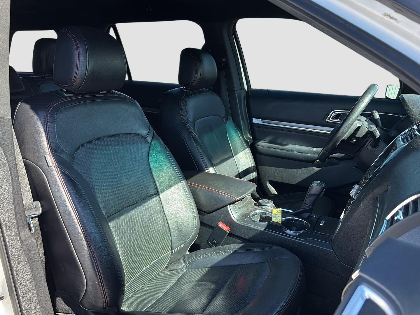 2016 Ford EXPLORER Base