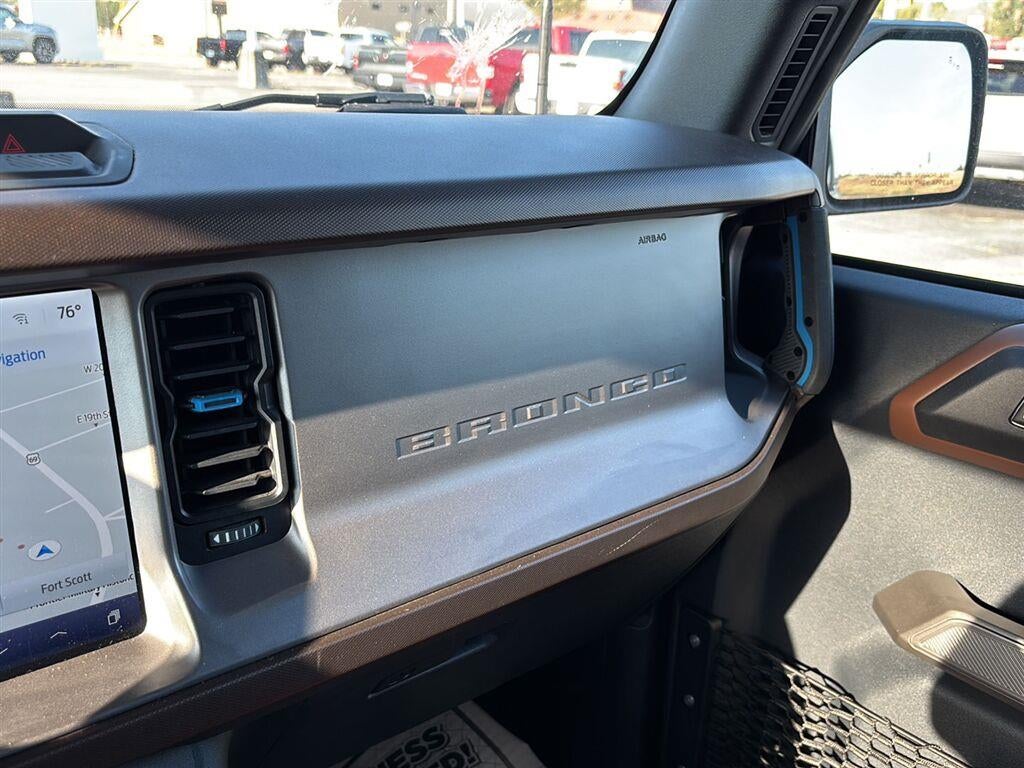 2023 Ford BRONCO Base