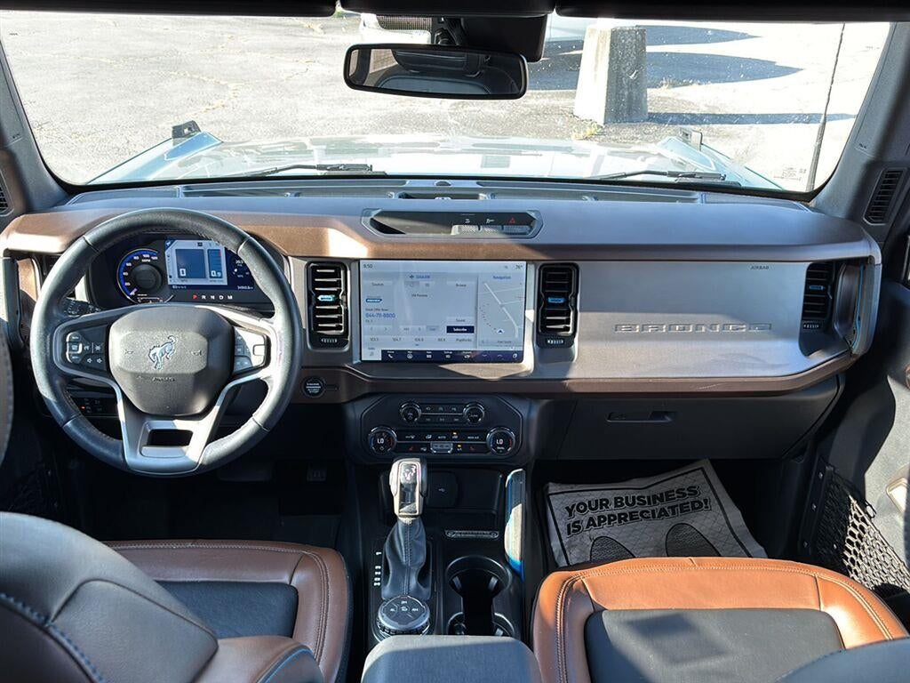 2023 Ford BRONCO Base