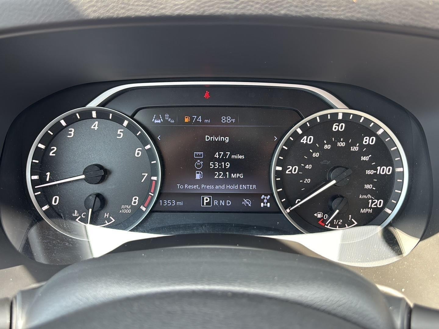 2025 Nissan Frontier SV