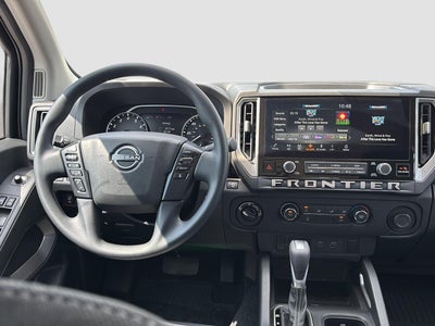 2025 Nissan Frontier SV
