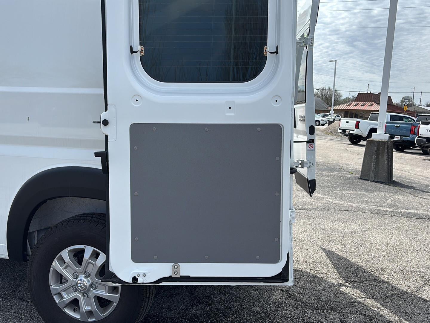 2025 RAM ProMaster Cargo Van SLT