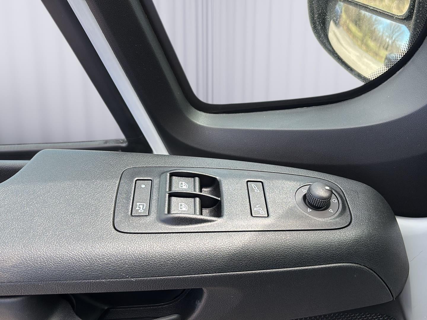 2025 RAM ProMaster Cargo Van SLT