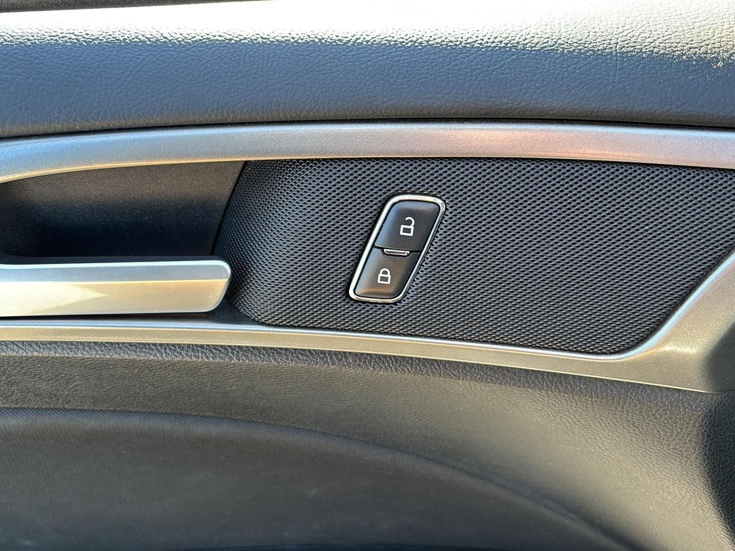 2018 Ford Fusion Hybrid SE