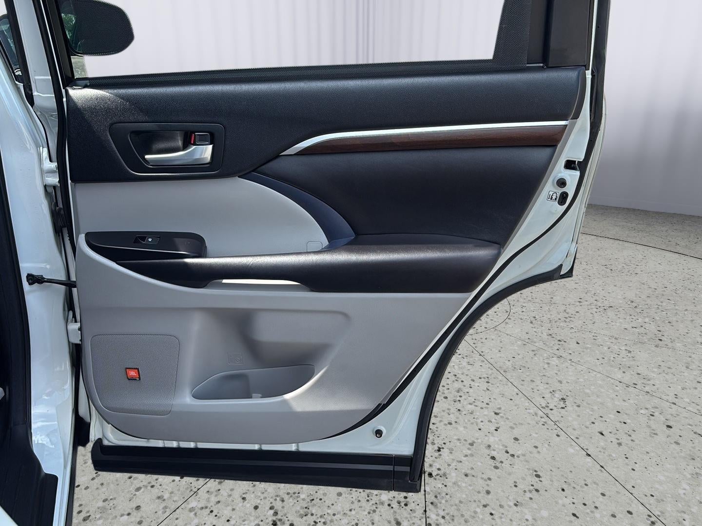 2016 Toyota Highlander Limited
