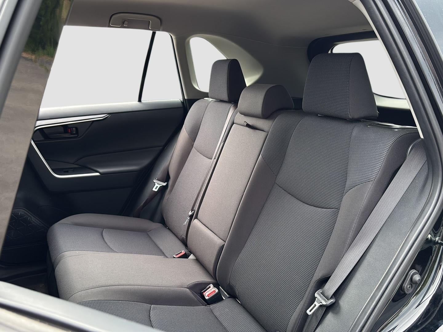 2023 Toyota RAV4 Hybrid LE
