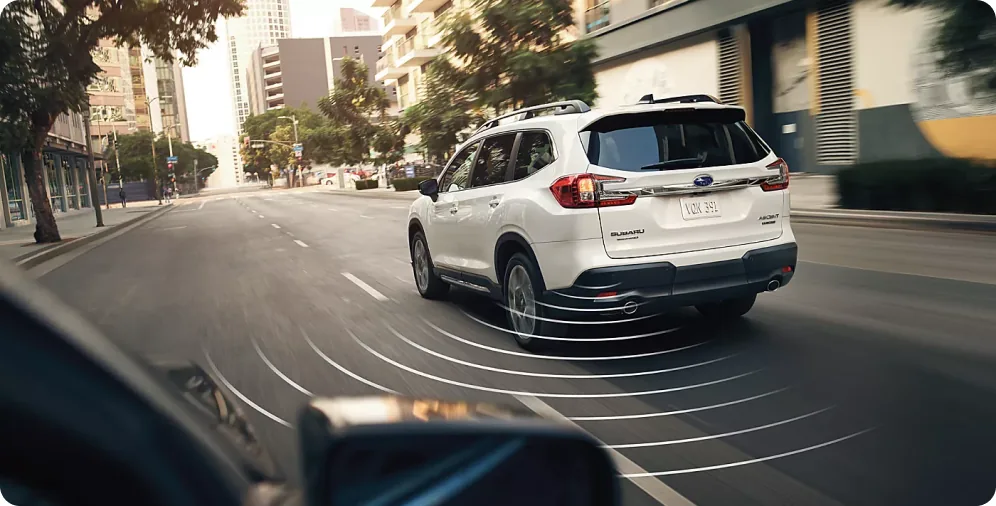 Blind-Spot Detection zones visualised beside a 2026 Subaru Ascent