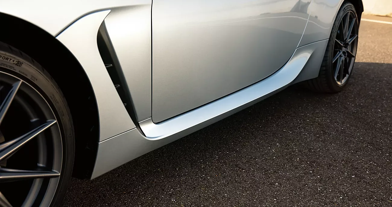 Front fender vent and aluminum-alloy wheel on the 2026 Subaru BRZ