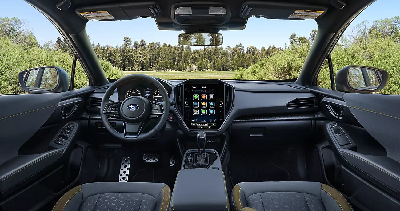Dashboard, steering wheel and touchscreen of the 2026 Subaru Crosstrek