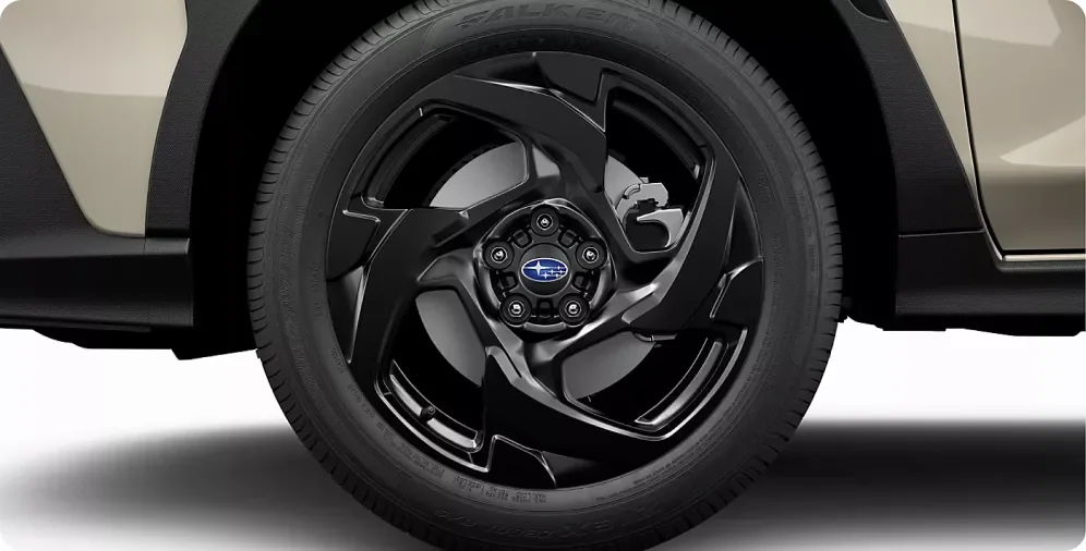 Hybrid-exclusive 18-inch alloy wheel with a 4-spoke kinetic spiral design
