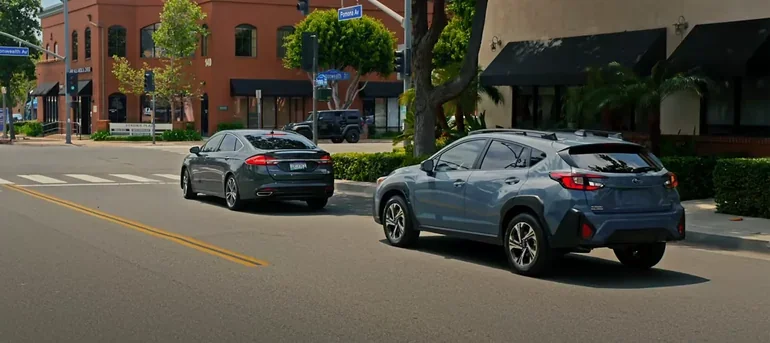 Pre-Collision Throttle Management in a low-speed city situation